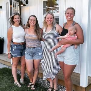 Meet your Posher, Megan